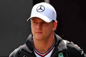 Mick Schumacher IndyCar-uralle surkea alku – kaikki oli ohi hetkessä