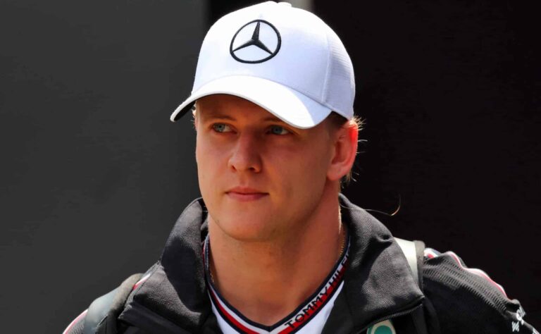 Mick Schumacher IndyCar-uralle surkea alku – kaikki oli ohi hetkessä Mick Schumacher IndyCar-uralle surkea alku – kaikki oli ohi hetkessä