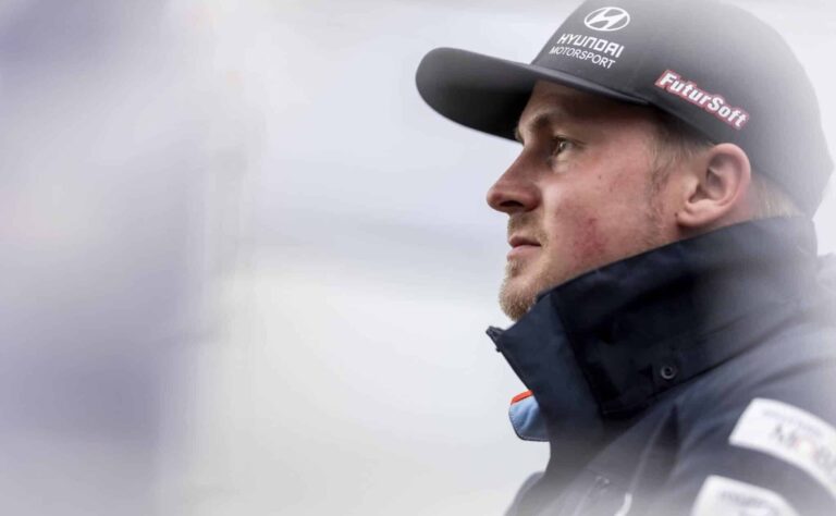 Esapekka Lapin käytös Ruotsin MM-rallin alla ällistyttää – melkoinen kuva julki