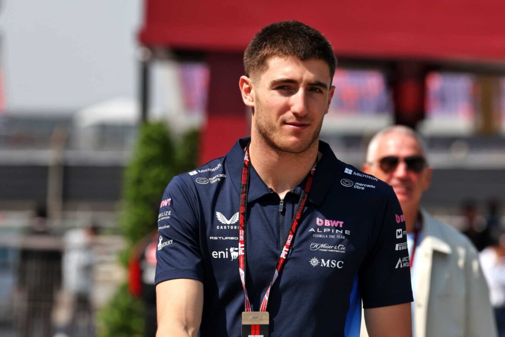 Tyly uutinen vuoden aluksi: F1-talli antoi lähtöpassit kuskilleen