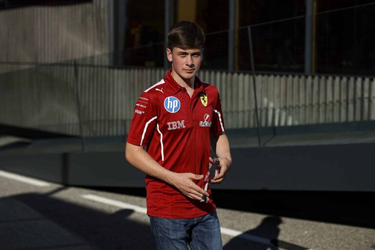 Huhut kiihtyvät: Tekeekö Ferrari Tuukka Taposen kannalta merkittävän ratkaisun?