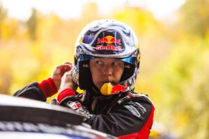 Kalle Rovanperä haaveili ajasta, jolloin tupakka savusi Kalle Rovanperä haaveili ajasta, jolloin tupakka savusi