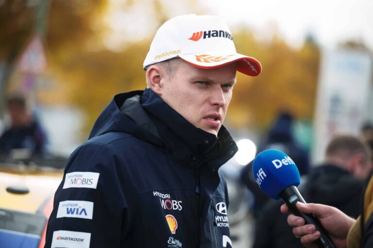Se on siinä: Ott Tänak Toyotan ralliauton ratissa Suomessa