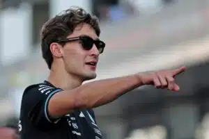 F1:ssä täysin ylivoimainen auto? George Russell ällistelee kilpailijan "puolentoista sekunnin eroa" F1:ssä täysin ylivoimainen auto? George Russell ällistelee kilpailijan ”puolentoista sekunnin eroa”