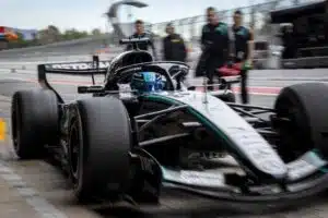 Shokkiväite Mercedeksen F1-tallista – taskussa vielä älytön valttikortti?