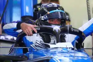 Nyt käännettiin veistä haavassa – tekikö Carlos Sainz valtavan virheen?