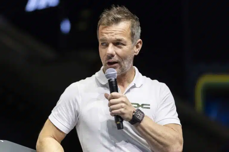 Sebastien Loeb poseerasi suomalaisen rallimiehen kanssa – kohta on luvassa uutisia