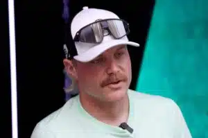 Valtteri Bottas sanoi viime vuonna kolme sanaa – ne seuraavat häntä nyt joka paikkaan