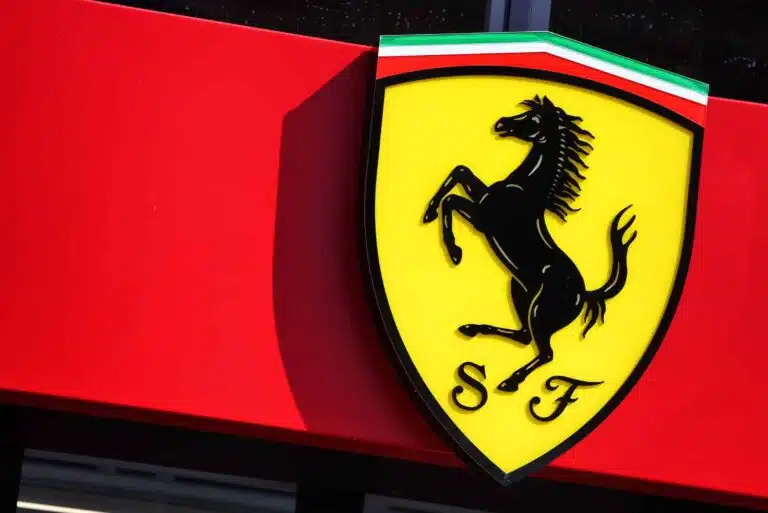 Ferrarin F1-tallia neuvotaan – nyt on shokkiratkaisun aika