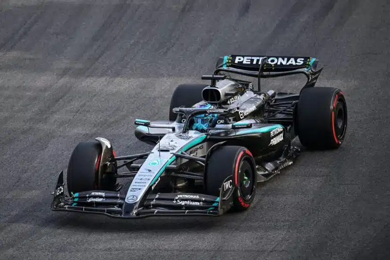 F1-kulisseista kova väite Mercedeksen todellisesta vauhdista