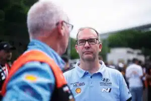 Esapekka Lapin pomon suusta hurjaa tekstiä