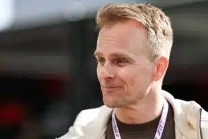 Heikki Kovalainen sai shokkipuhelun McLaren-pomolta – ”Onko Piastrilla ja Landolla jotain ongelmaa?”