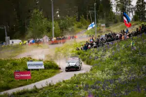 Suomalainen kartturi hyppäsi kuskiksi – ällistyi itsekin tuloksesta rallin jälkeen Suomalainen kartturi hyppäsi kuskiksi – ällistyi itsekin tuloksesta rallin jälkeen