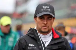 Sergio Perez suolasi Valtteri Bottaksen julkisesti Sergio Perez suolasi Valtteri Bottaksen julkisesti