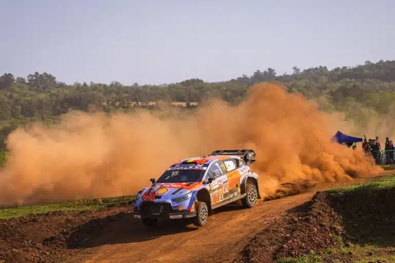 Hyundain Thierry Neuville Paraguayn MM-rallissa 2026